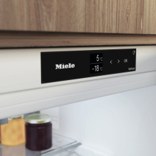 Холодильно-морозильна комбінація Miele KFN 7844 C